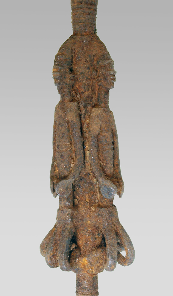 P8238947