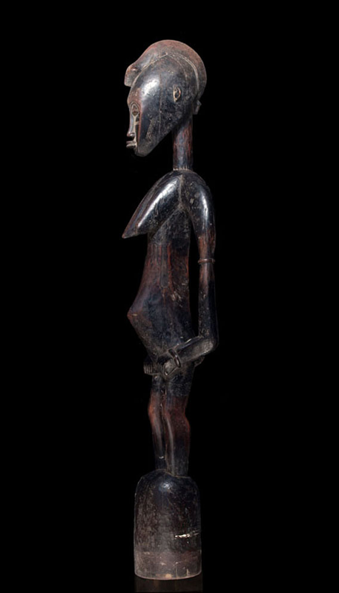 P2032003