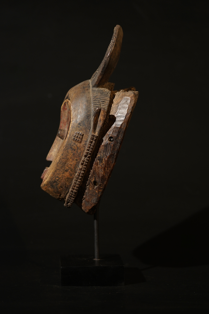 FSB09948